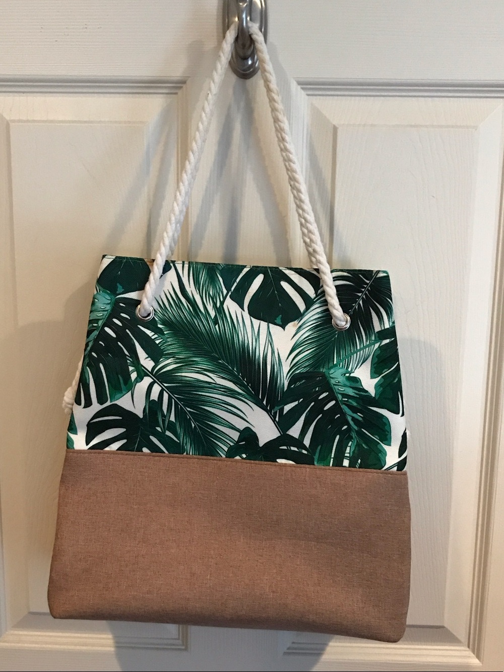 Tropical Palm Print Canvas Tote Bag in Green and Tan